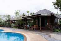 Kolam Renang Tongna Cottage Natural Resort