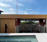 Swimming Pool 7 Blu Cabin Poshtel