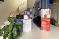 Lobby RedDoorz Syariah @ Pahlawan Sidoarjo