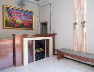 Sảnh chờ 2 RedDoorz @ Griya Bougenville Magelang