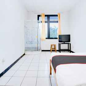 Bedroom 6 Collection O Puncak Near Kota Bunga Formerly Villa Gunung Agape, Cipanas Villas