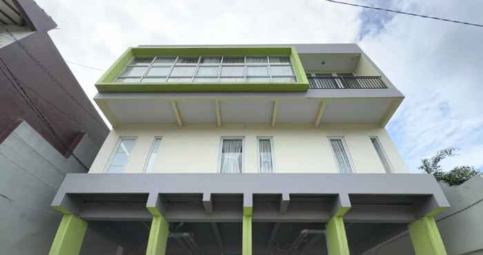 Exterior Tebet Utara Residence