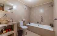 In-room Bathroom 4 Daghan Cottage Nusa Penida