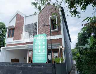 ล็อบบี้ 2 Twin House near UII Yogyakarta Mitra RedDoorz