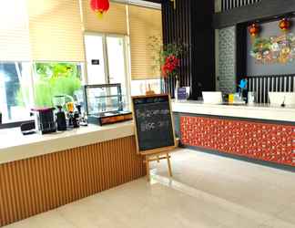 Sảnh chờ 2 All Nite & Day Hotel Yogyakarta - Gejayan