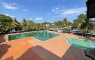 Swimming Pool 3 Super OYO Capital O 90146 Alh Continental Resort
