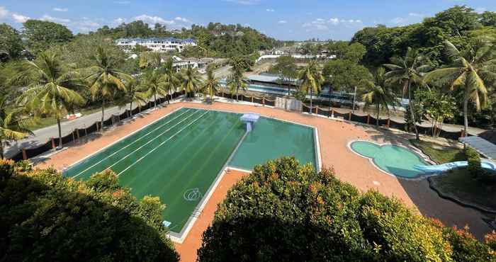 Swimming Pool Super OYO Capital O 90146 Alh Continental Resort