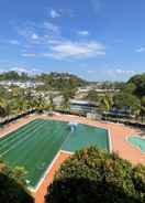 SWIMMING_POOL Super OYO Capital O 90146 Alh Continental Resort