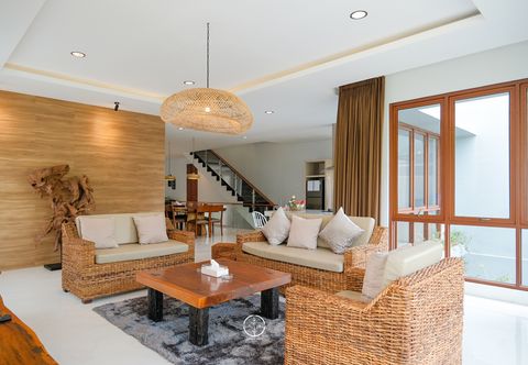 Entertainment Facility Asmaya 7 bedrooms Villa with private pool