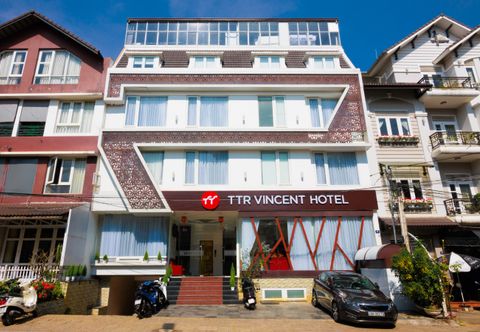 외관 TTR Vincent Hotel