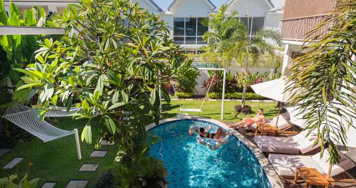 Swimming Pool Aeera Villa Canggu by Ini Vie Hospitality