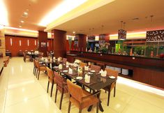 Restaurant 5 Solo Paragon Hotel & Residences