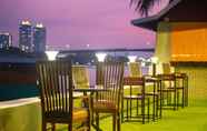 Bar, Kafe dan Lounge 6 Anandpura Riverside Hotel