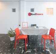 Lobby 3 RedDoorz @ V-Cloud Hills near De La Salle Dasmarinas Cavite