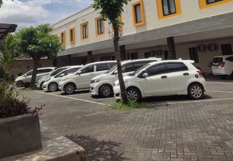 외관 Grand Charis Hotel Tulungagung