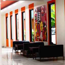 Grand Charis Hotel Tulungagung, USD 17.44