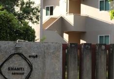 Bangunan 2 Shanti-Retreat Hotel