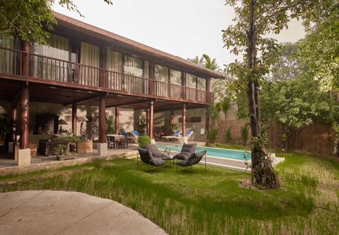 Kolam Renang aNhill Boutique Hue