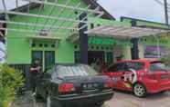 Exterior 2 RedDoorz near RSUD Kebumen 2