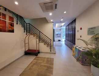 Lobi 2 WEST LAKE 254D HOTEL & RESIDENCE