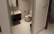 Toilet Kamar 6 Tengah Tengah