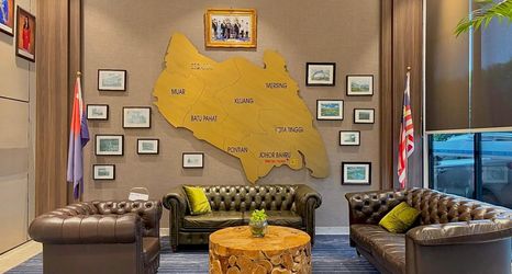 Lobi 2 D ELEGANCE GRAND BANDAR SERI ALAM