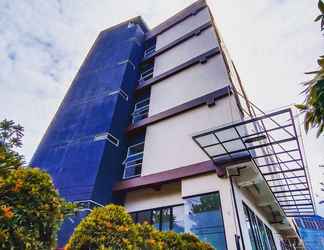 Luar Bangunan 2 Azka Hotel Managed by Salak Hospitality
