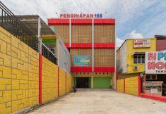 Others 4 RedDoorz @ Jalan Kolonel Haji Burlian Palembang 2