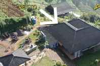 บาร์ คาเฟ่ และเลานจ์ Villa Kayoe Semesta Lumbung Io