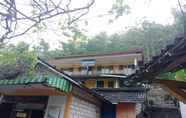 Atraksi di Area Sekitar 6 Homestay Baronsari