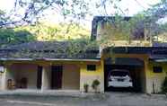 Perkhidmatan Hotel 5 Homestay Baronsari