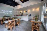 Bar, Kafe, dan Lounge Harvest Hotel Purwodadi