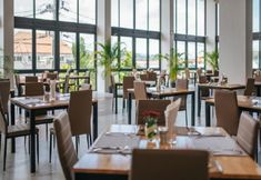 Restaurant 7 Tour De Phuket Hotel