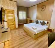 Kamar Tidur 5 BB House & Resort