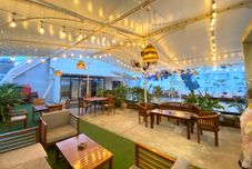 酒吧、咖啡厅和休息室 Hotel Dafam Enkadeli Thamrin Jakarta - DHM Syariah