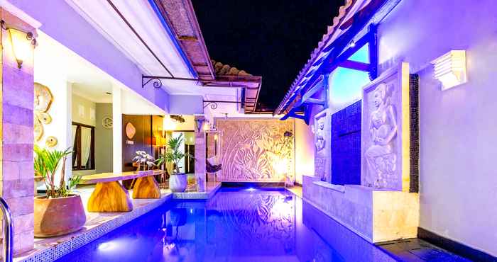 Kolam Renang SURFRIDER YOGYAKARTA Guesthouse