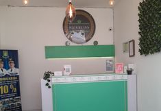 Lobby 6 Barata by Nature's