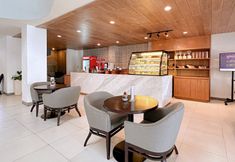 Bar, Cafe and Lounge 6 Kimaya Braga Bandung by Harris