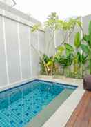 SWIMMING_POOL Fourleaf