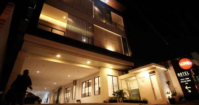 Exterior Cozzy Stay Hotel Semarang by Sinergi