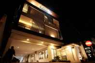 Bangunan Cozzy Stay Hotel Semarang by Sinergi