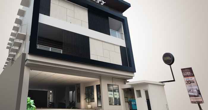 Exterior Cozzy Stay Hotel Semarang by Sinergi