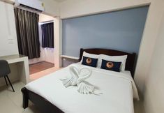 Bedroom 3 RQ Suvarnabhumi Airport by Collection O