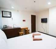 Bedroom 3 Arzo Hotel Makati