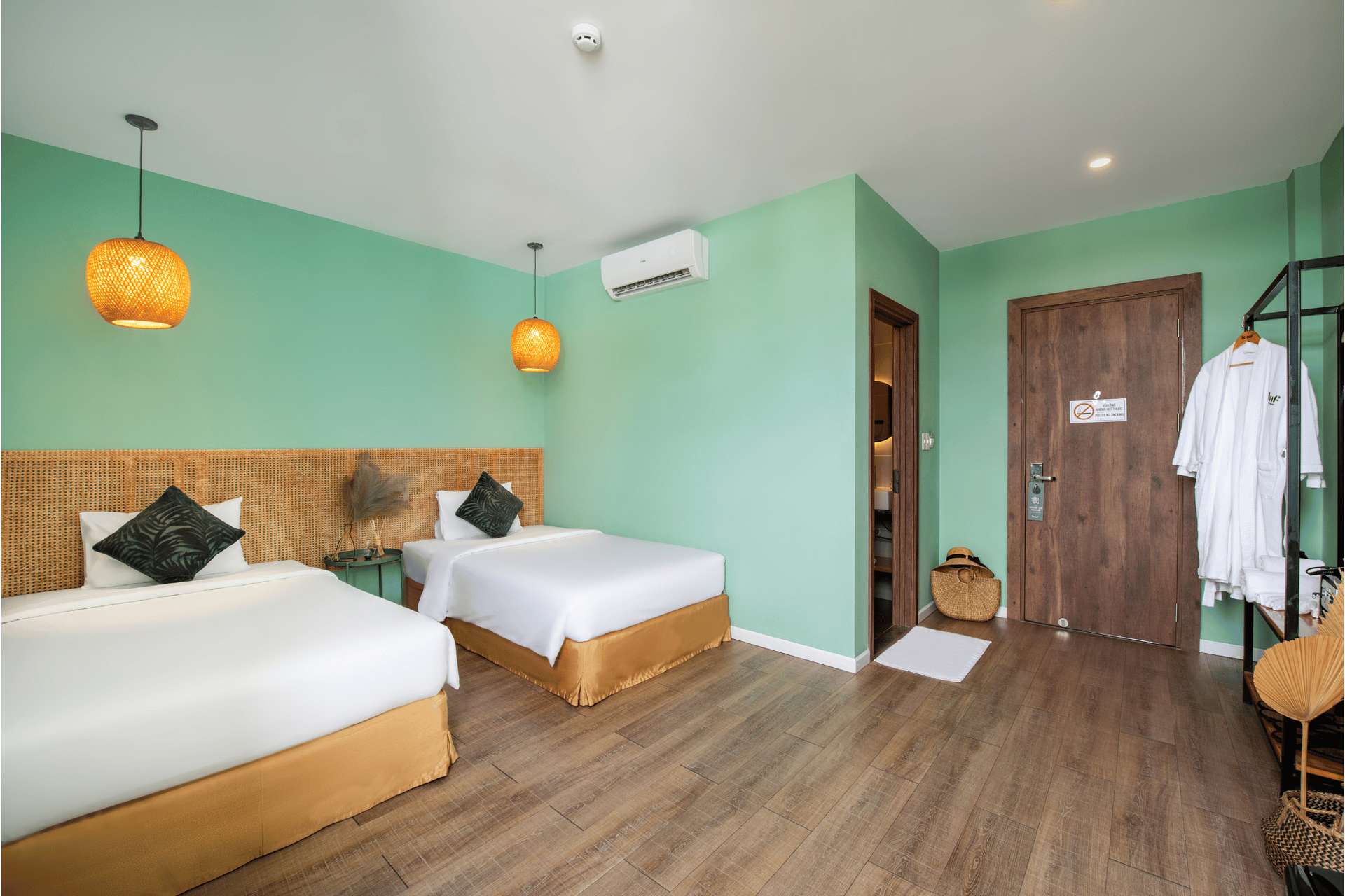 Leaf Hotel Phu Quoc Khách sạn gần sân bay Phú Quốc