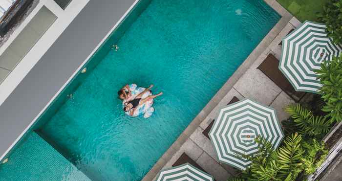 Kolam Renang Monolocale Resort Seminyak by Ini Vie Hospitality