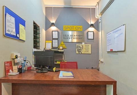Accommodation Services SPOT ON 90449 Bed Station Guest House Dormitory