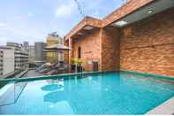 Swimming Pool Santa Grand Classic Kuala Lumpur, Chinatown