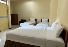 Bedroom 2 Hotel Mahkota