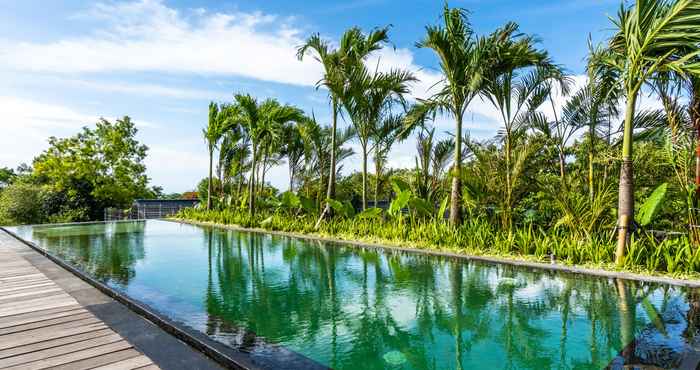 Hồ bơi Balangan Beach Villa Freya